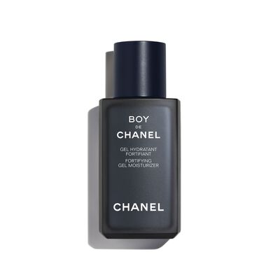 GEL HIDRATANTE ULTRAFRESCO PARA EL ROSTRO. PROTEGE LA PIEL DE LAS AGRESIONES DIARIAS.